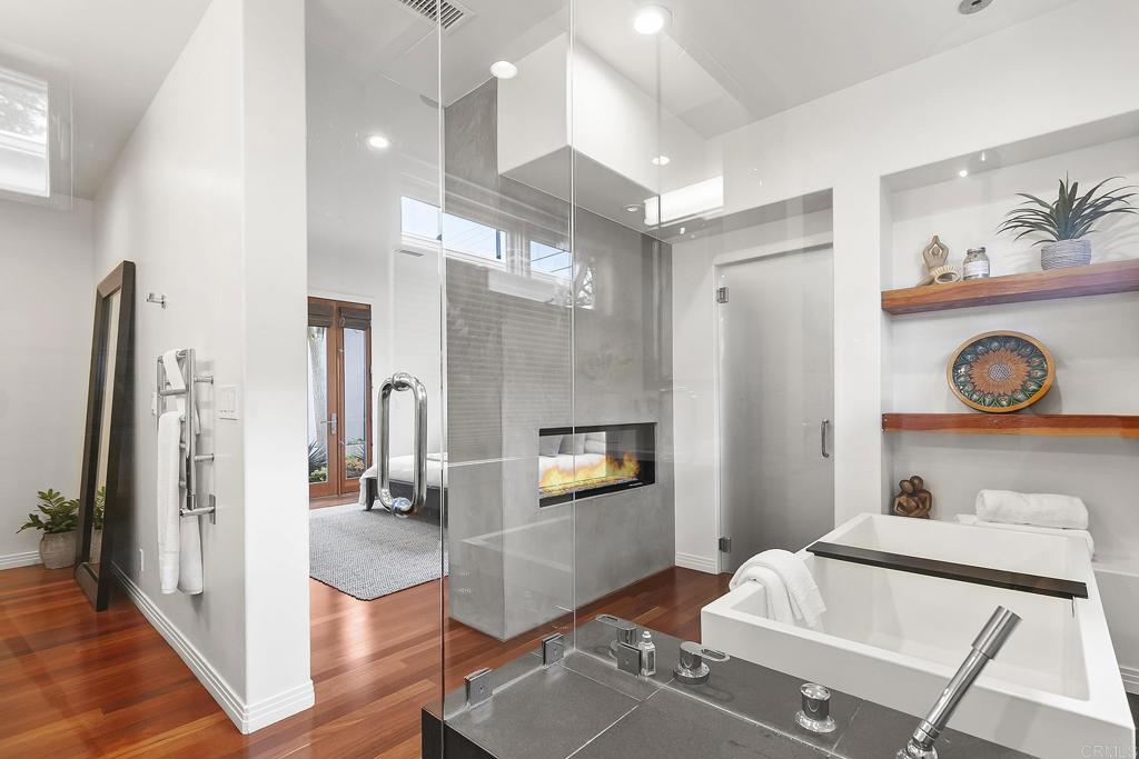 645 Glenmont Drive Solana Beach, CA 92075 - Photo 11 of 31