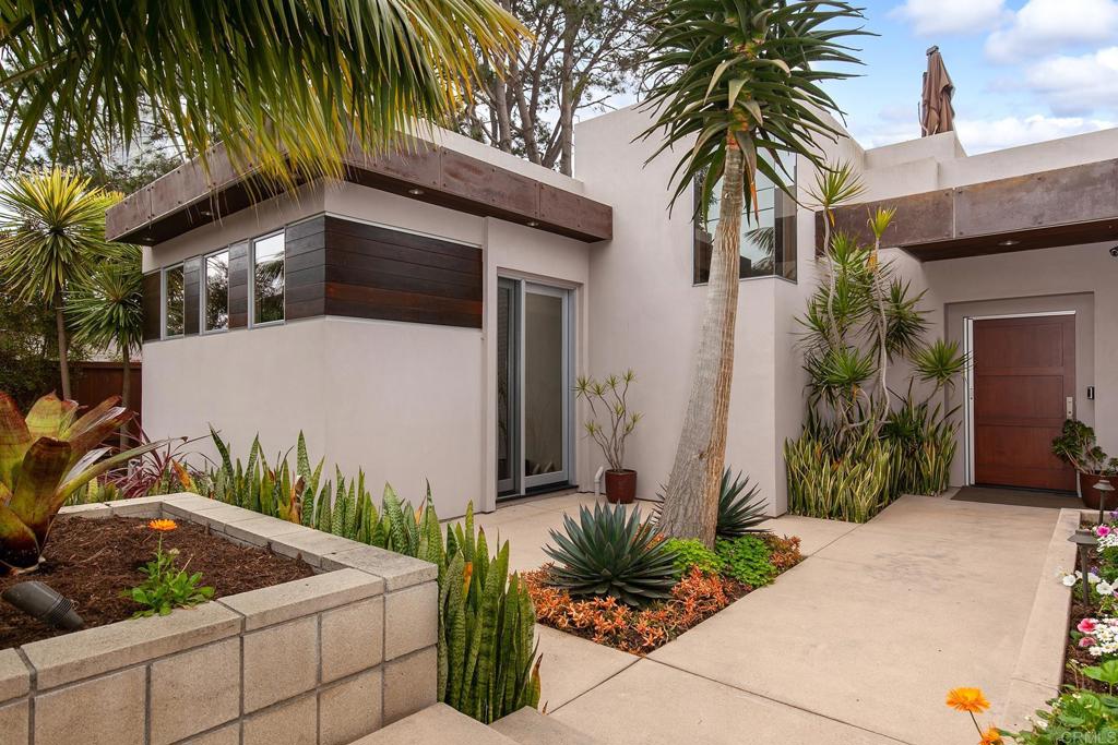 645 Glenmont Drive Solana Beach, CA 92075 - Photo 2 of 31