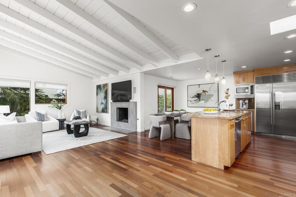 645 Glenmont Drive Solana Beach, CA 92075 - Photo 3 of 31