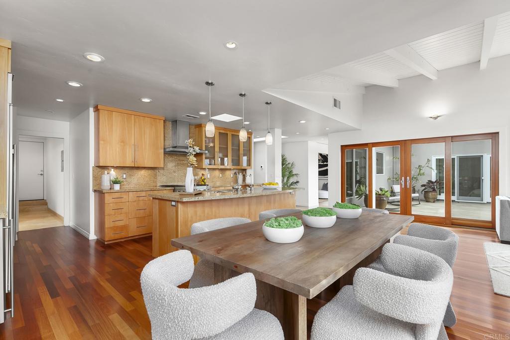 645 Glenmont Drive Solana Beach, CA 92075 - Photo 6 of 31