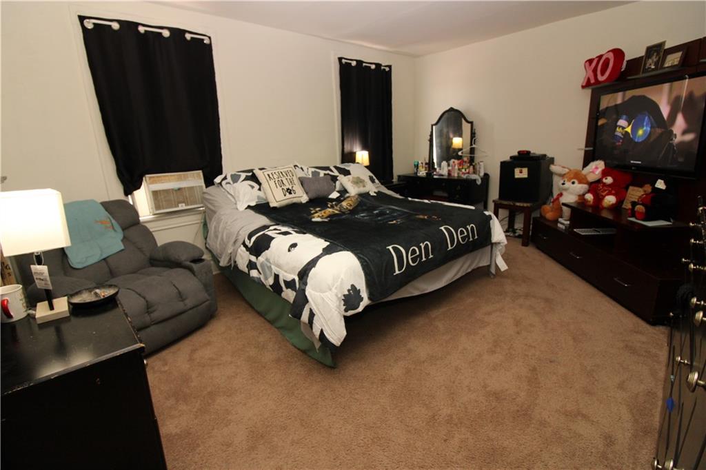 114 Greydon Avenue McKees Rocks, PA 15136 - Photo 9 of 13