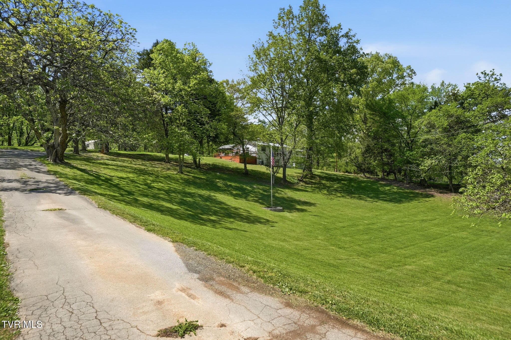 241 Summer Sound Road Piney Flats, TN 37686 - Photo 52 of 60 48-web-or-mls-241 Summer Sound Rd-52