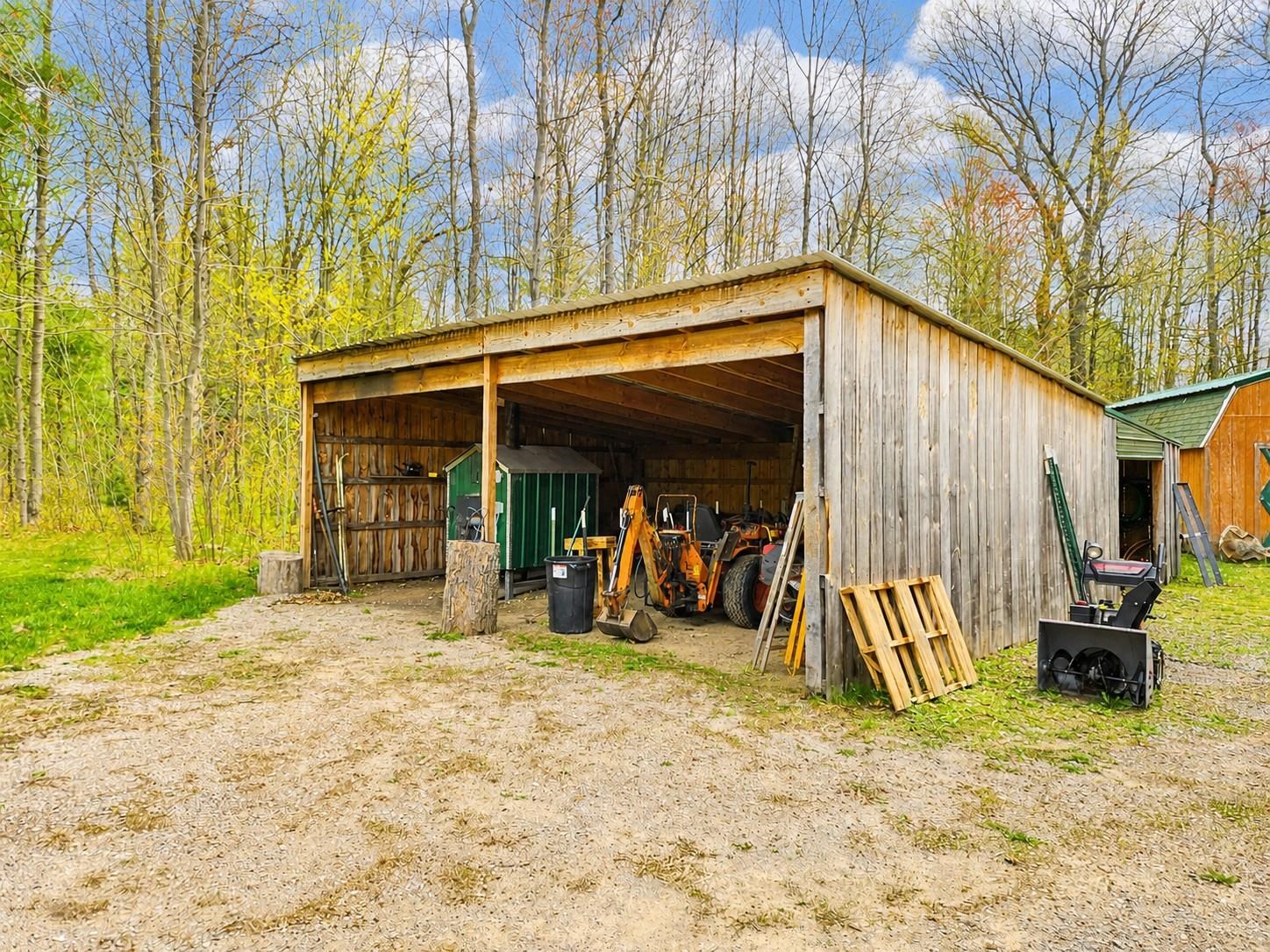 4628 North Filter Road Harrison, MI 48625 - Photo 25 of 46
