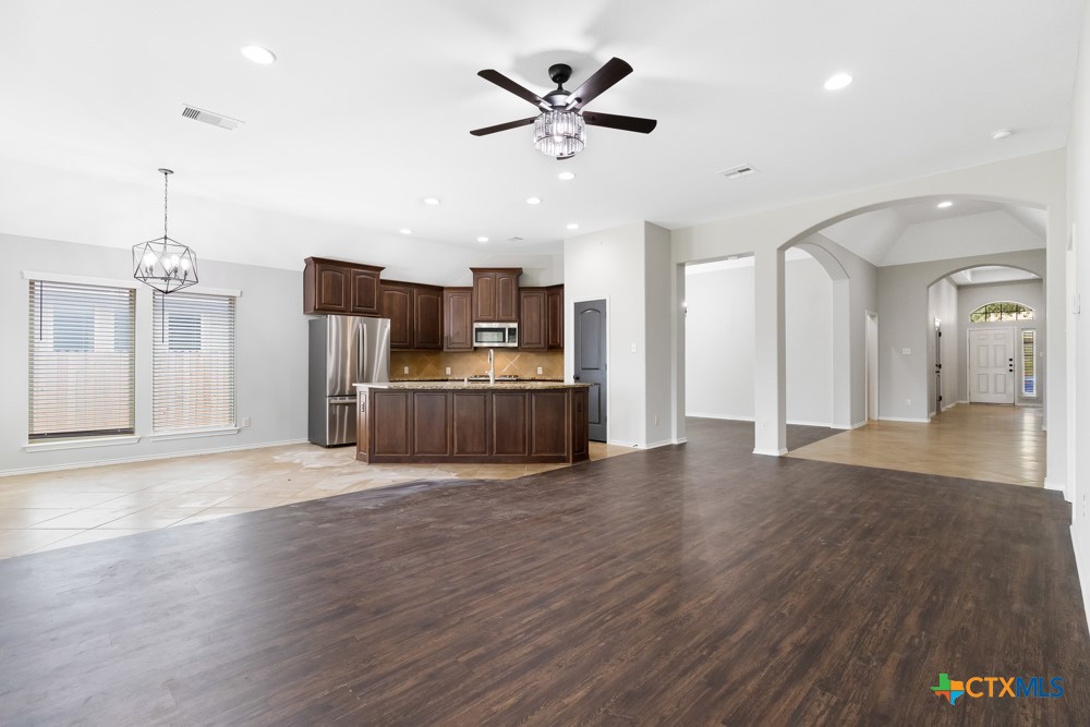 2185 Range Road Seguin, TX 78155 - Photo 8 of 25