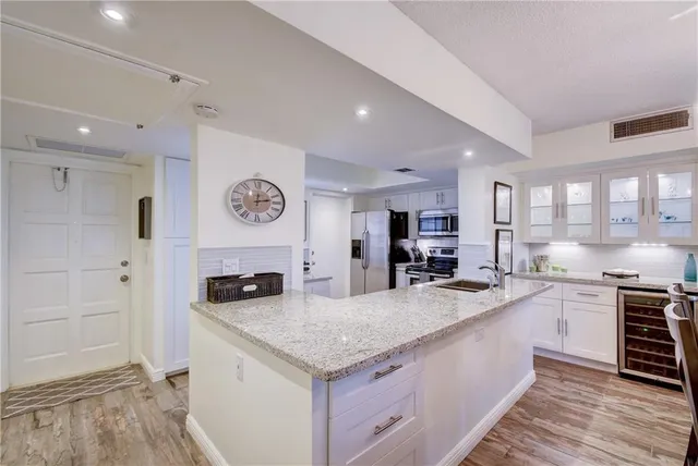 $2,100 | 2661 South Course Drive, Unit 808, Pompano Beach, FL 33069