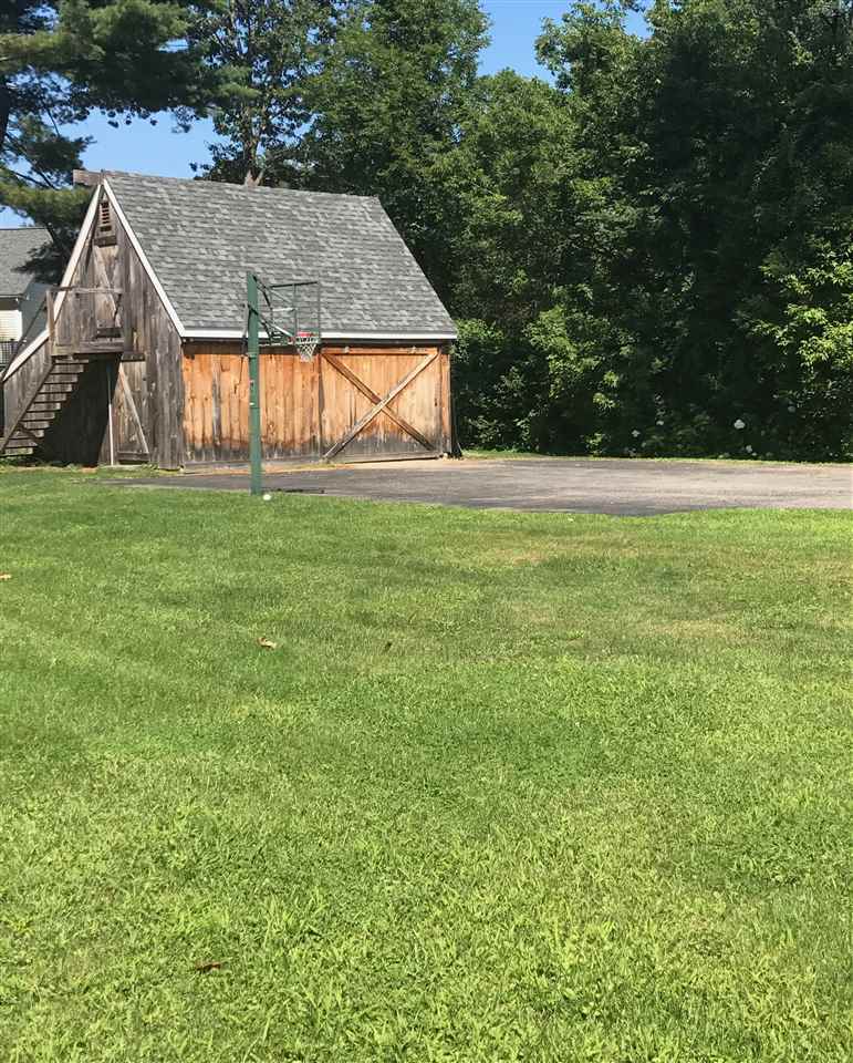 33 Wilson Road Portsmouth, NH 03801 - Photo 4 of 23 Gallery Image 4