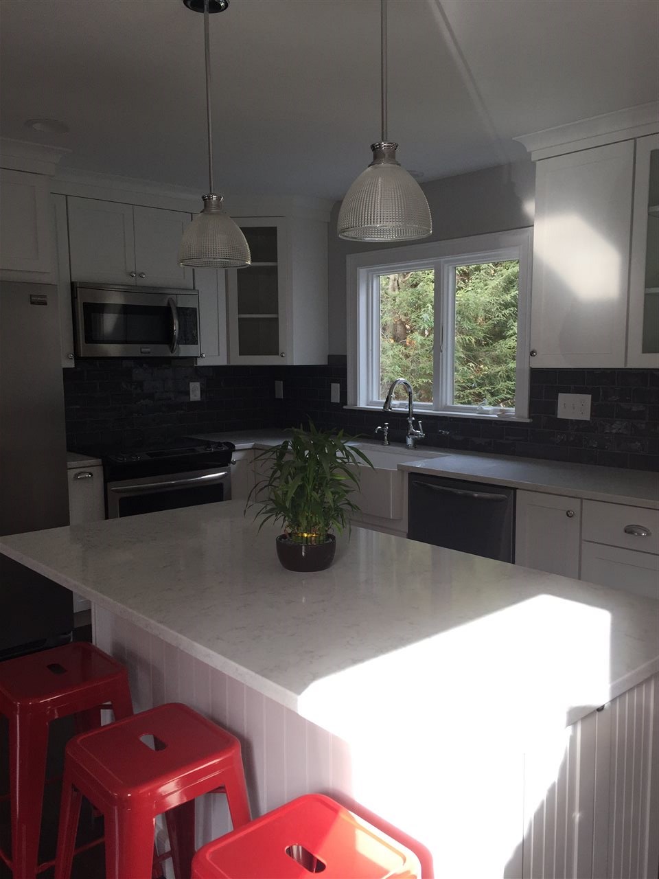 33 Wilson Road Portsmouth, NH 03801 - Photo 9 of 23 Gallery Image 9