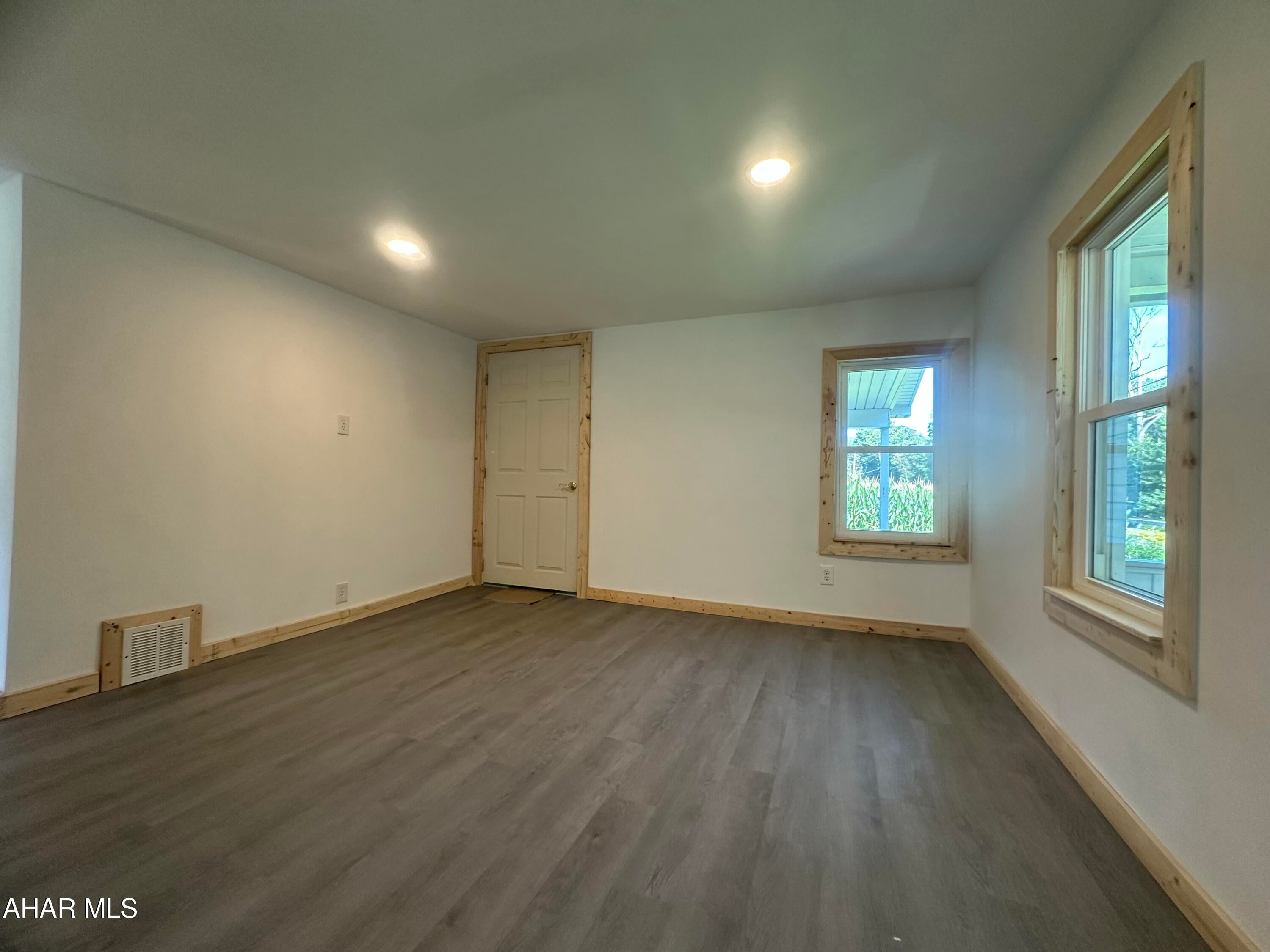 8593 Raystown Road Saxton, PA 16678 - Photo 15 of 35 Gallery Image 15
