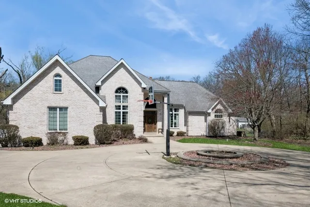 $575,000 | 3460 East Challas Entrance, Crete, IL 60417