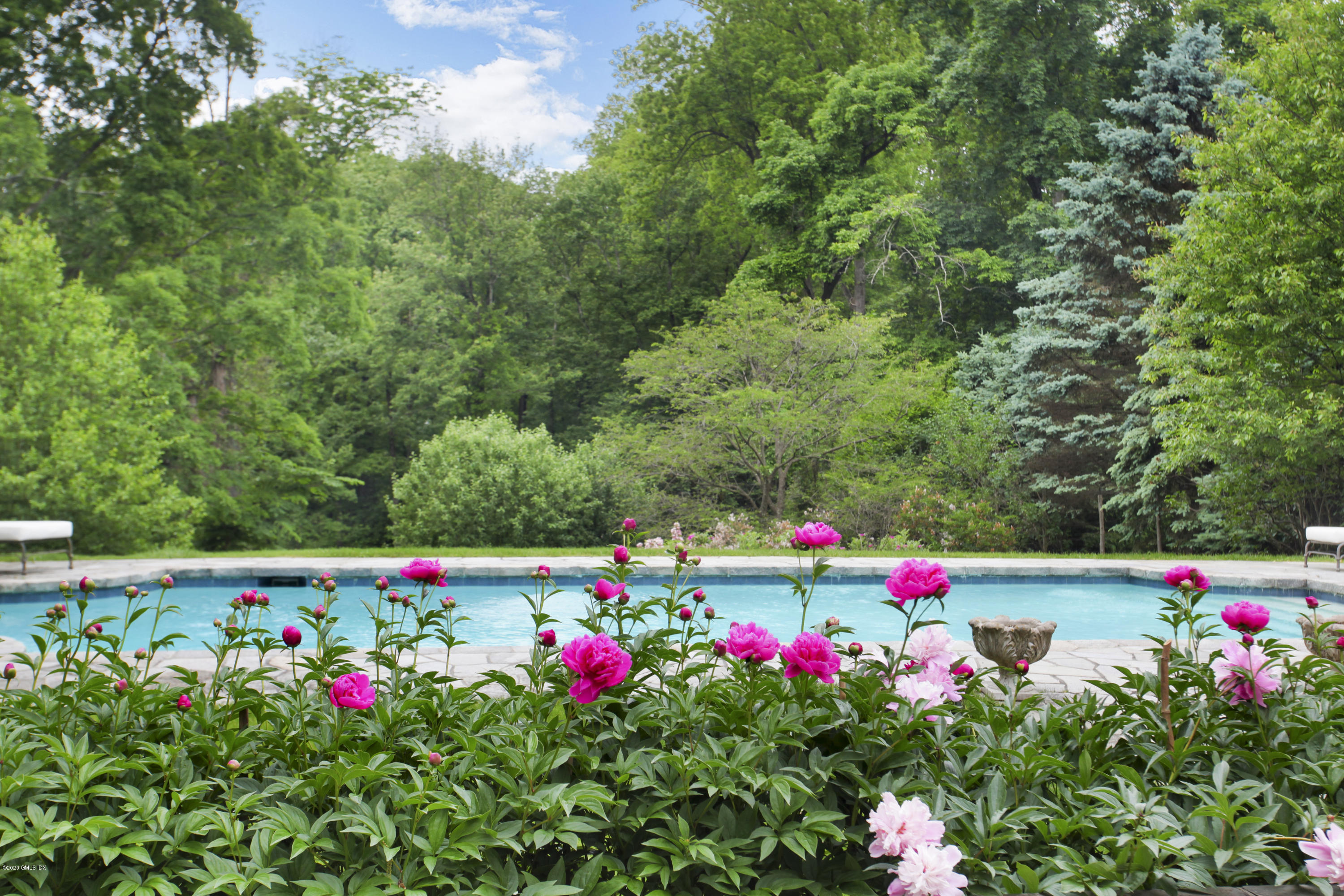 46 Parsonage Road Greenwich, CT 06830 - Photo 3 of 29