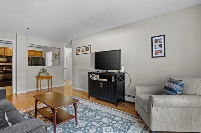 $228,000 | 490 River Road, Unit 13, Manchester, NH 03104