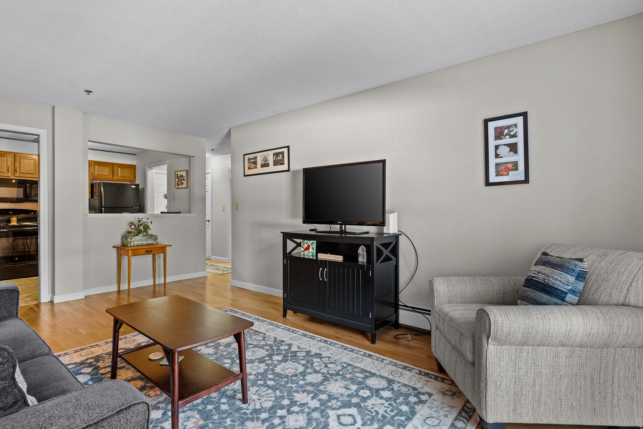 490 River Road, Unit 13 Manchester, NH 03104 - Photo 4 of 27