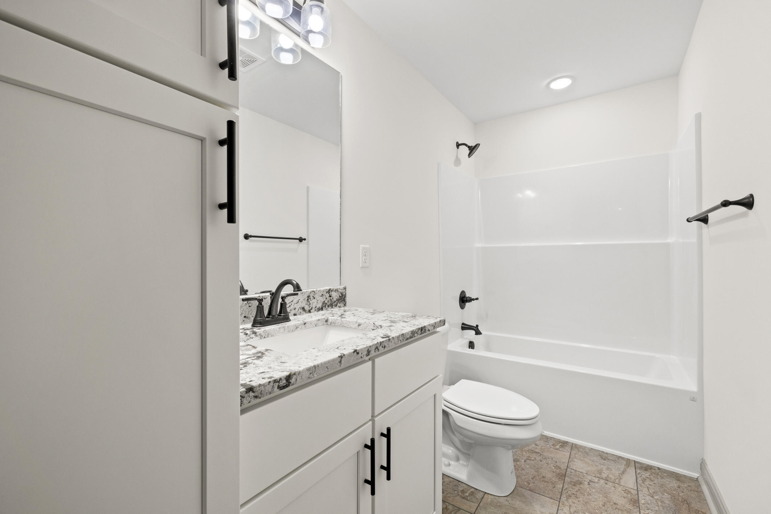 118 Morning View Road Berea, KY 40403 - Photo 14 of 35 118 Bathroom