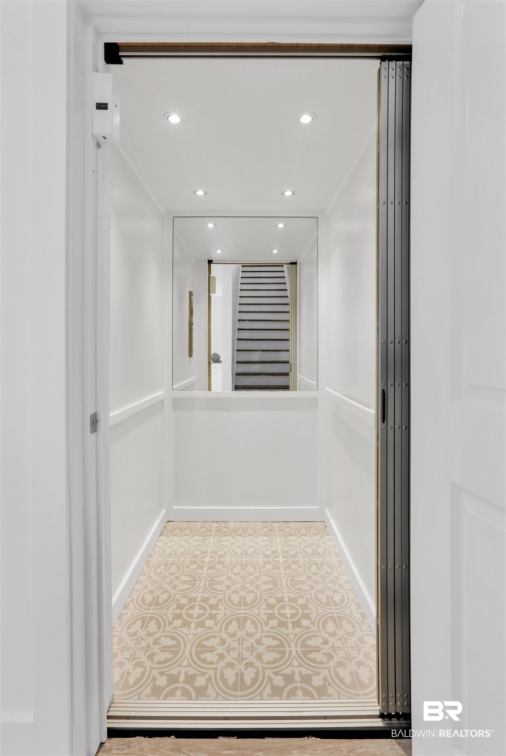 30147 River Road Orange Beach, AL 36561 - Photo 10 of 40 Elevator