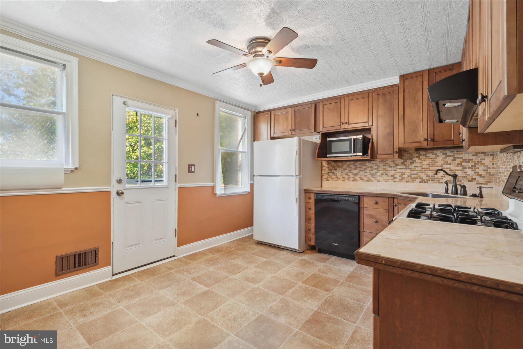 1633 Naturo Road Towson, MD 21286 - Photo 14 of 43