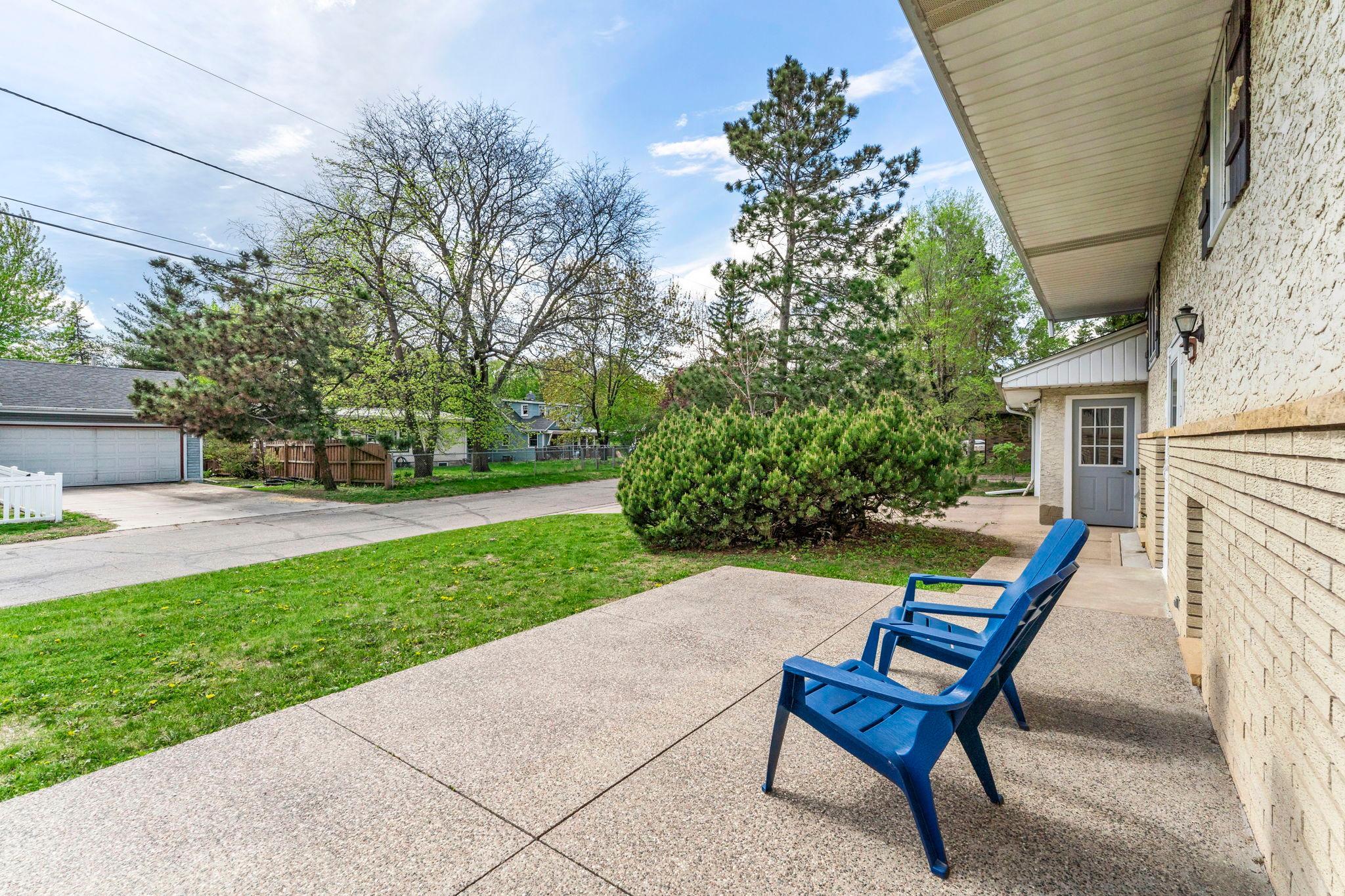 1002 Terrace Lane South St. Paul, MN 55075 - Photo 45 of 48