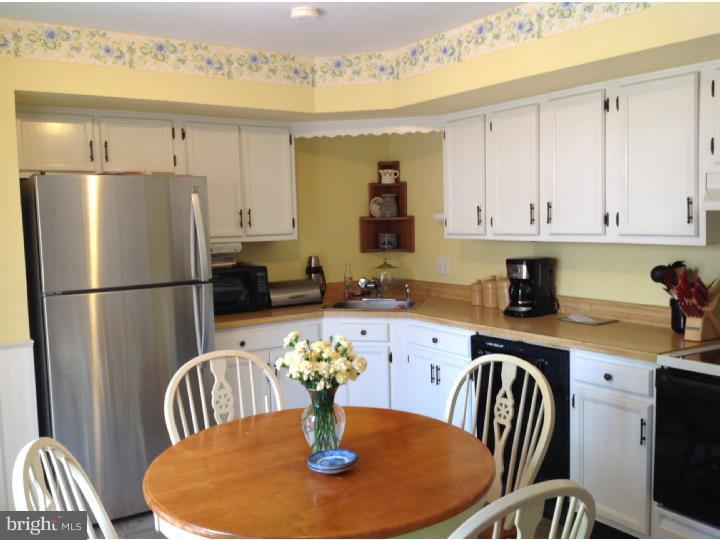 2043 Fort Bevon Road Harleysville, PA 19438 - Photo 4 of 11 Kitchen