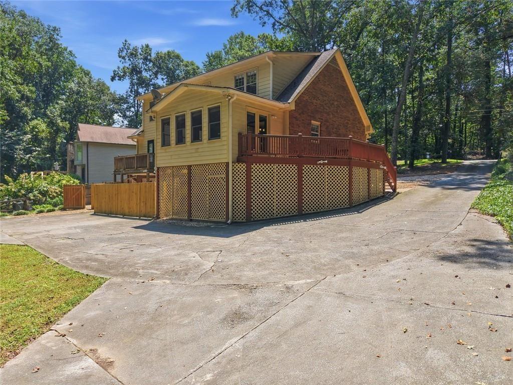 1489 Kincaid Road Marietta, GA 30066 - Photo 5 of 50 Gallery Image 5