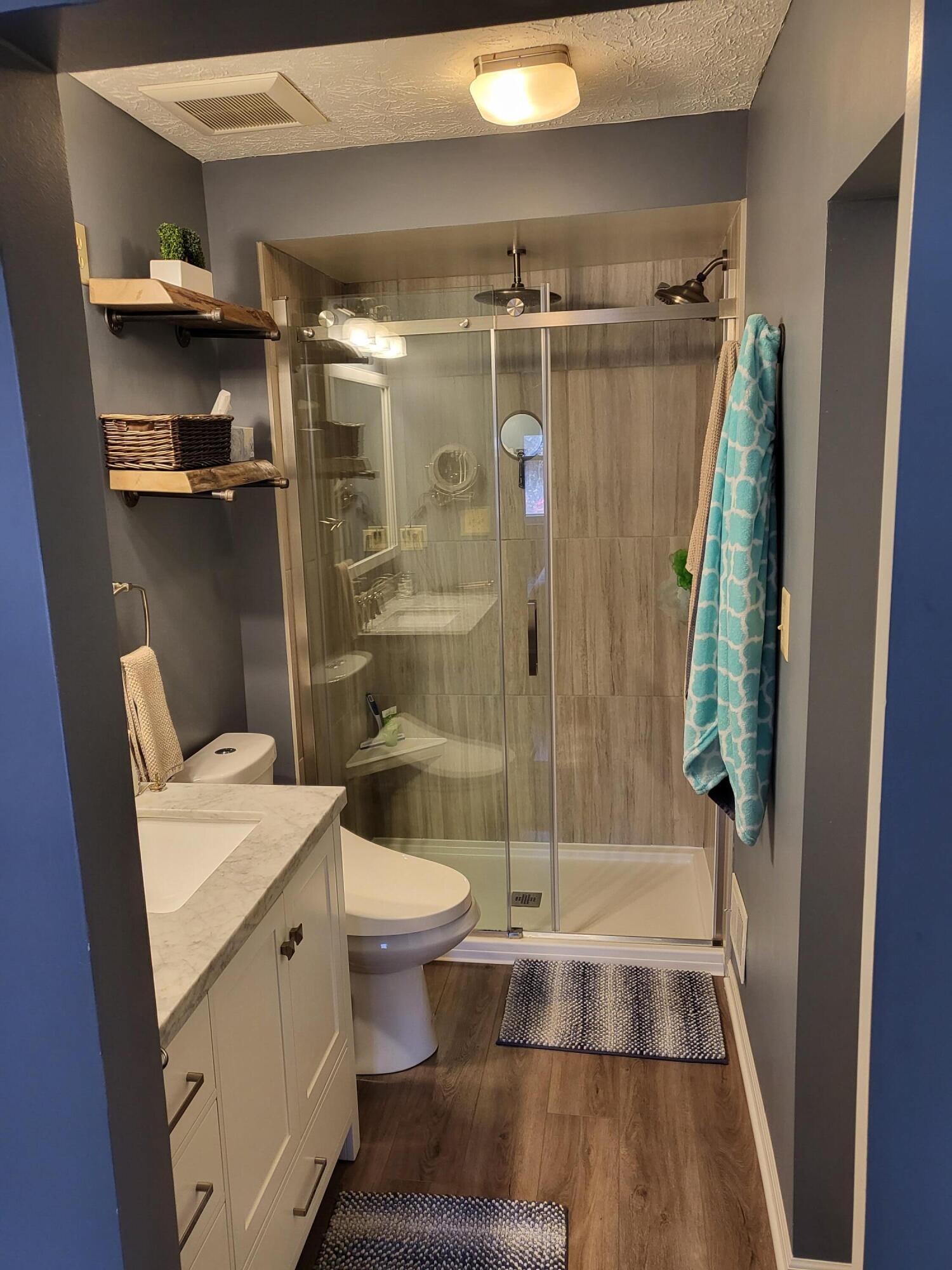 821 Riva Ridge Boulevard Columbus, OH 43230 - Photo 21 of 25 masterbath