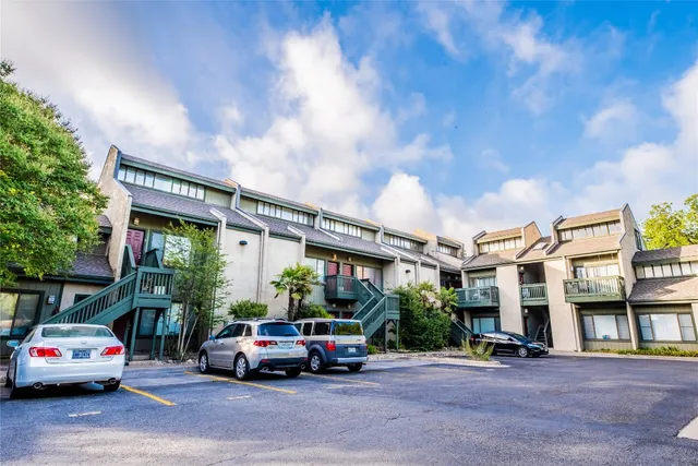 $1,550 | 601 Nelray Boulevard, Unit 5, Austin, TX 78751