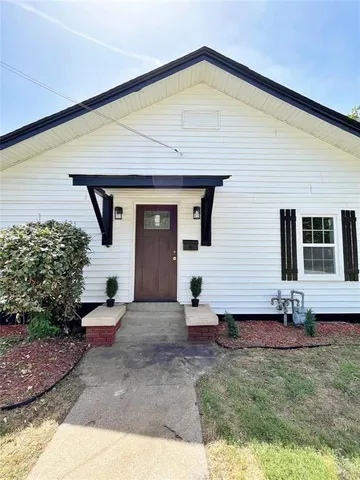 $1,600 | 601 Blevins Street, Fort Worth, TX 76111