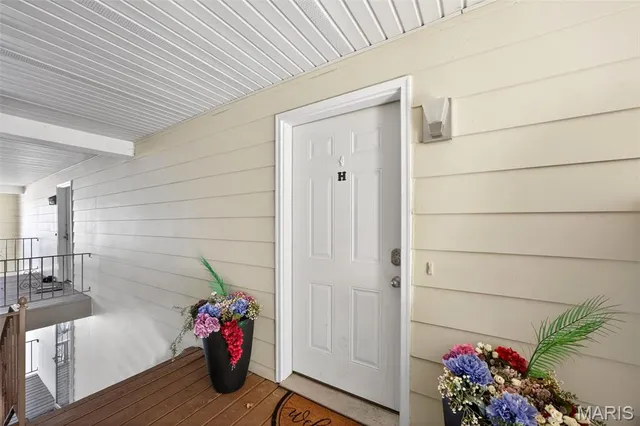 $125,000 | 1464 Hawks Nest Drive, Unit H, St. Charles, MO 63303