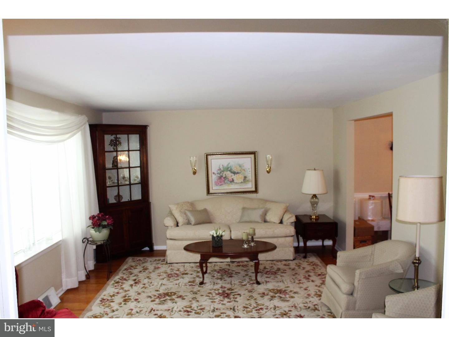 253 Surrey Road Warminster, PA 18974 - Photo 3 of 21 Gallery Image 3