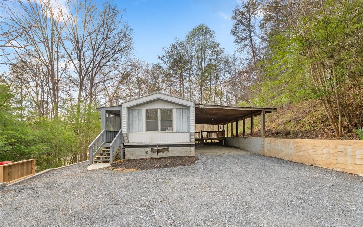 88 Tyler Road Ellijay, GA 30540 - Photo 1 of 26 Main View