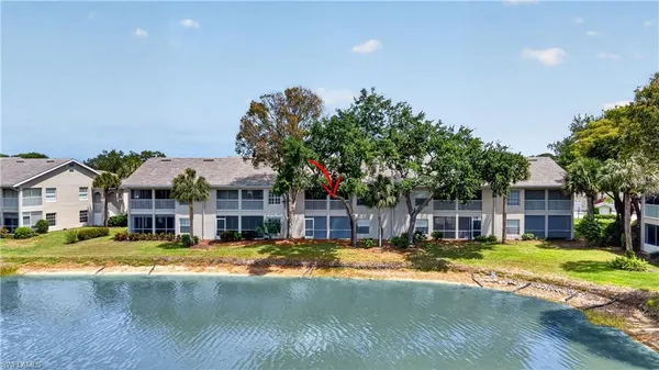 $2,300 | 13061 Hamilton Harbour Drive, Unit R5, Naples, FL 34110