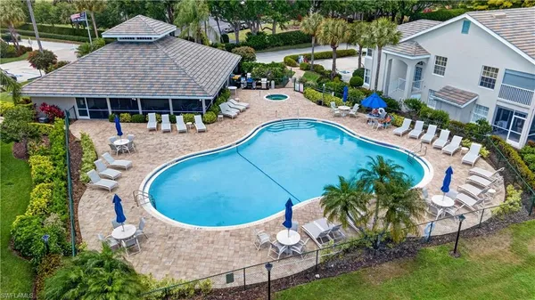 $2,300 | 13061 Hamilton Harbour Drive, Unit R5, Naples, FL 34110