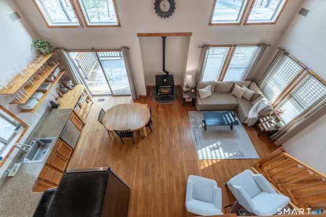 $379,900 | 33 Playground Drive, Woodstock, CT 06282