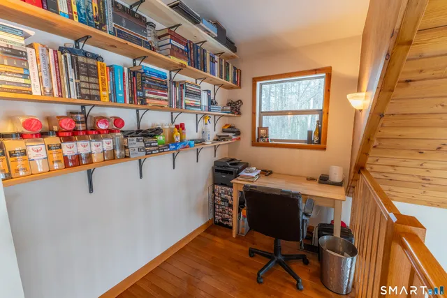 $379,900 | 33 Playground Drive, Woodstock, CT 06282