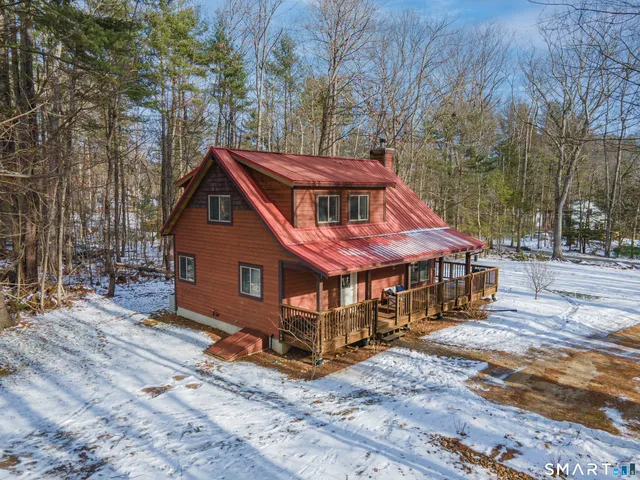 $379,900 | 33 Playground Drive, Woodstock, CT 06282