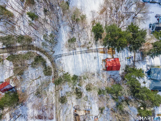 $379,900 | 33 Playground Drive, Woodstock, CT 06282