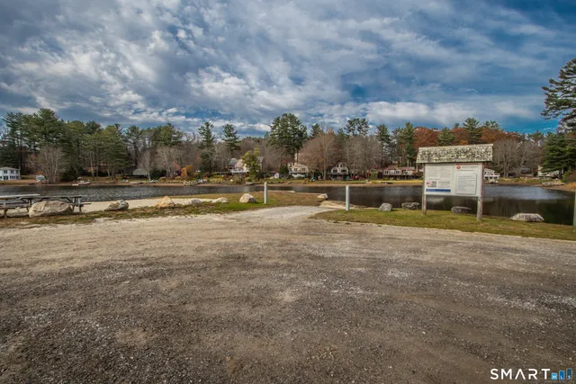 $379,900 | 33 Playground Drive, Woodstock, CT 06282