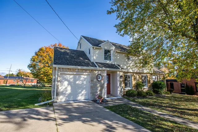 $340,000 | 416 West Chapel Street, Dodgeville, WI 53533