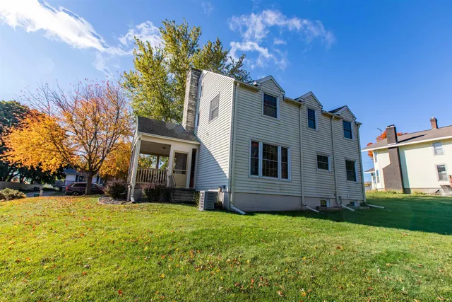 $340,000 | 416 West Chapel Street, Dodgeville, WI 53533