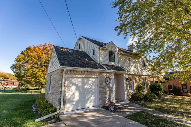 $340,000 | 416 West Chapel Street, Dodgeville, WI 53533