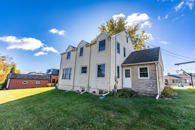 $340,000 | 416 West Chapel Street, Dodgeville, WI 53533