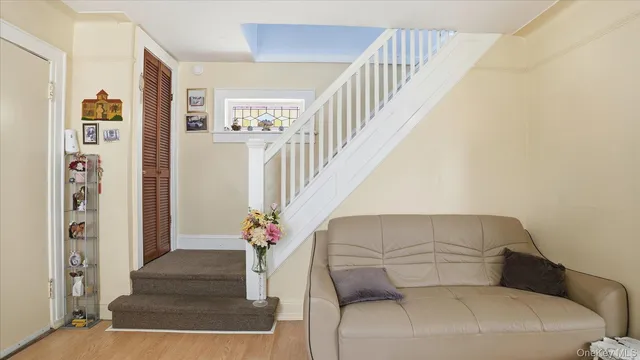 $699,999 | 106-17 95th Avenue | South Richmond Hill