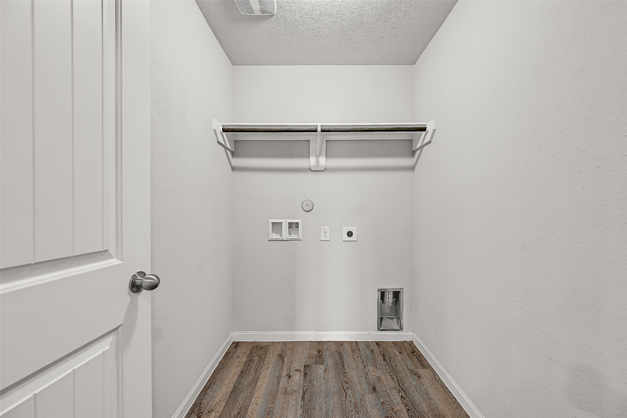 5407 James Michael Drive Rosharon, TX 77583 - Photo 25 of 32 a view of small space