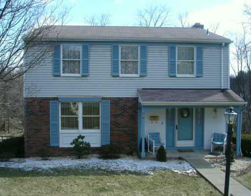 1212 Lindsay Road Carnegie, PA 15106 - Photo 1 of 8 Gallery Image 1