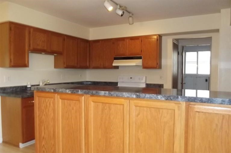 2796 Woodmont Drive West Canton, MI 48188 - Photo 4 of 10 Photo 4