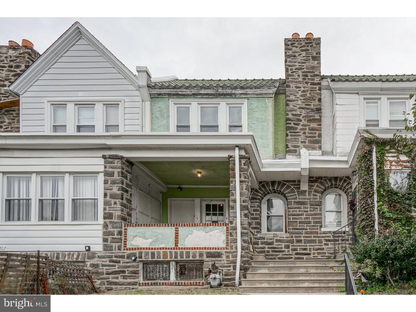 215 Avon Road Upper Darby, PA 19082 - Photo 1 of 22