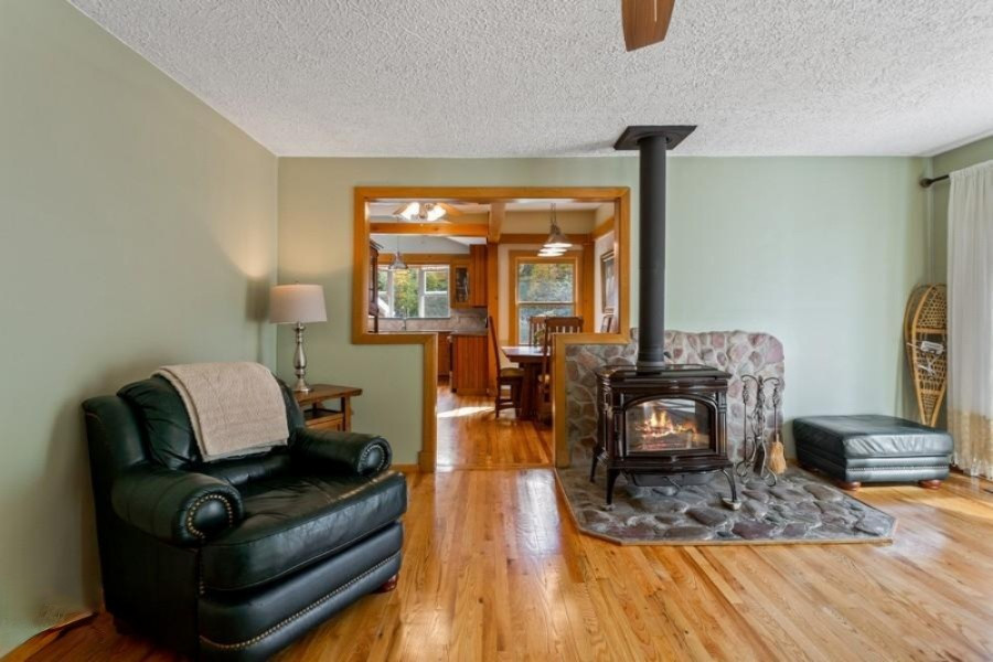 6900 West Youngren Road Three Oaks, MI 49128 - Photo 5 of 45 05_6900EYoungrenRd_165_LongViewLivingAre
