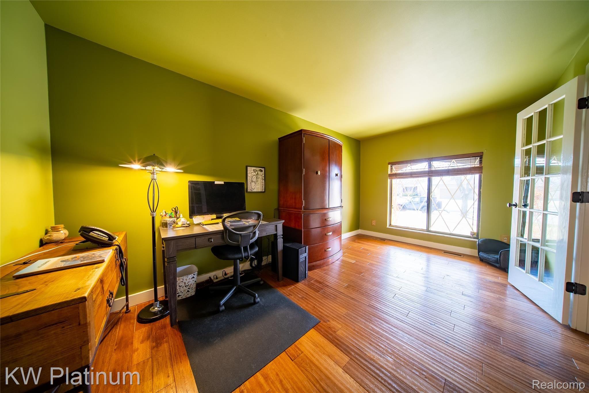 47392 Kathleen Road Macomb, MI 48044 - Photo 15 of 42 47392 Kathleen Rd-13.jpg