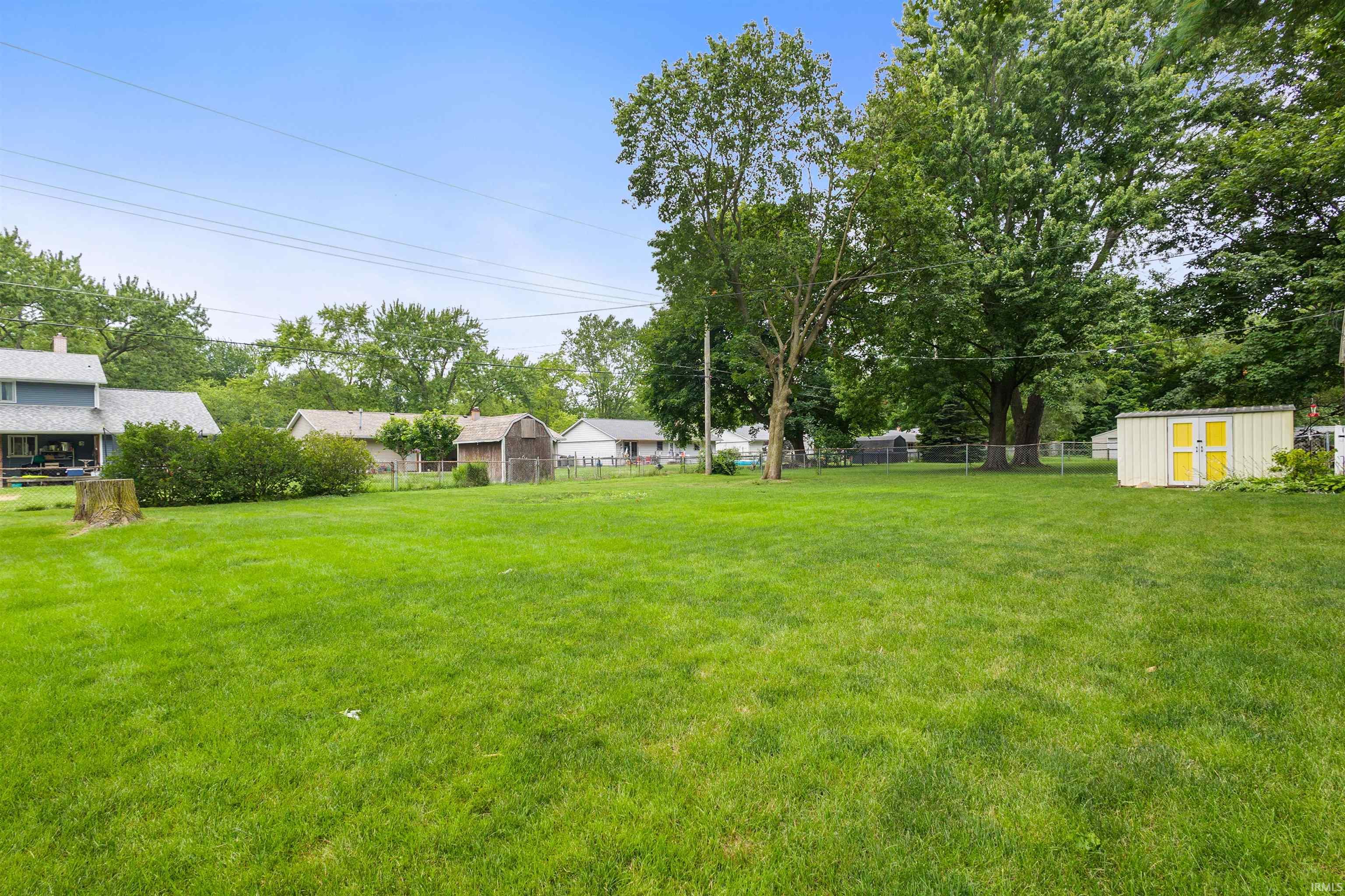 413 South Riverside Boulevard Goshen, IN 46526 - Photo 32 of 37