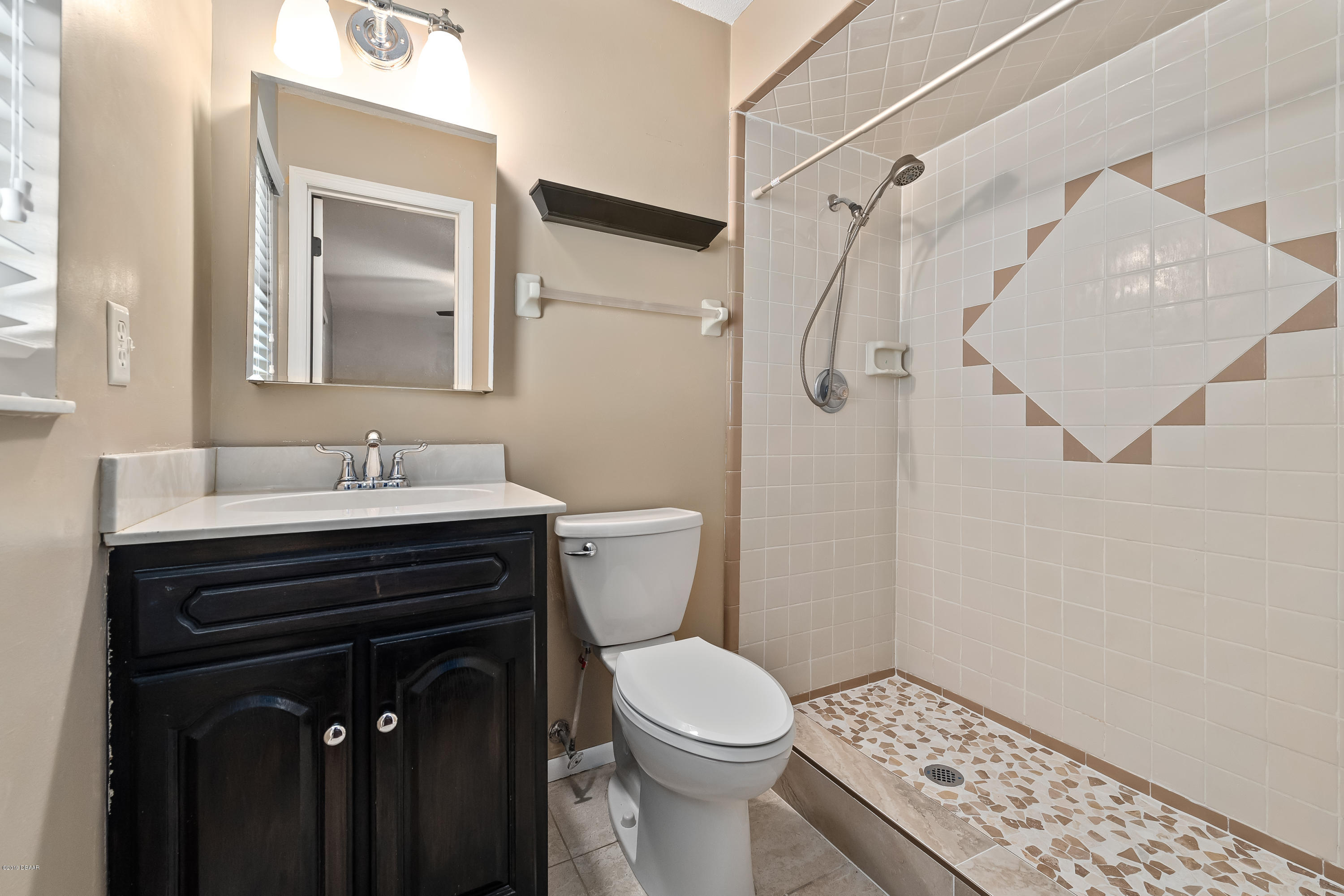 773 Bennett Road South Daytona, FL 32119 - Photo 8 of 25 4.2