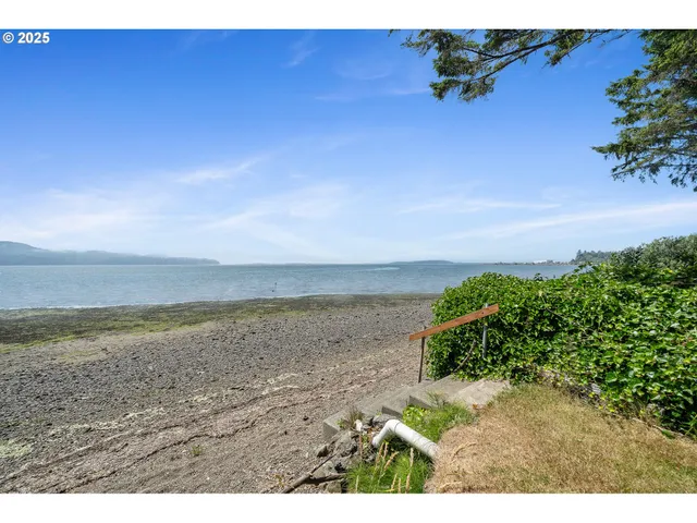 a view of an ocean and beach