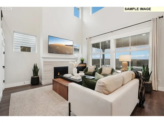 $733,885 | 3080 Olympic Street, Unit 16, Woodburn, OR 97071